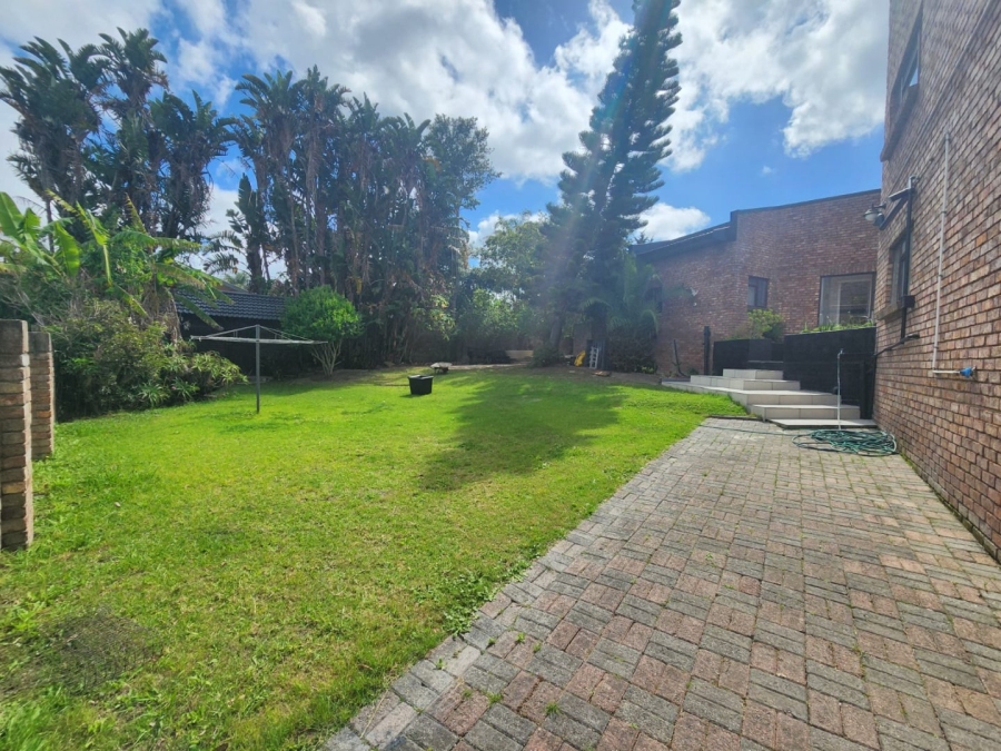 5 Bedroom Property for Sale in Loerie Park Western Cape